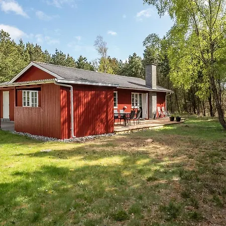 Epiphania - 900m From The Sea By Interhome