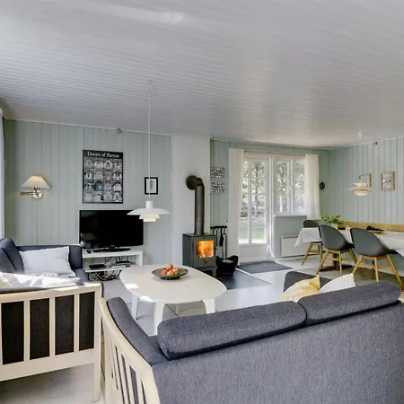 Epiphania - 900m From The Sea By Interhome